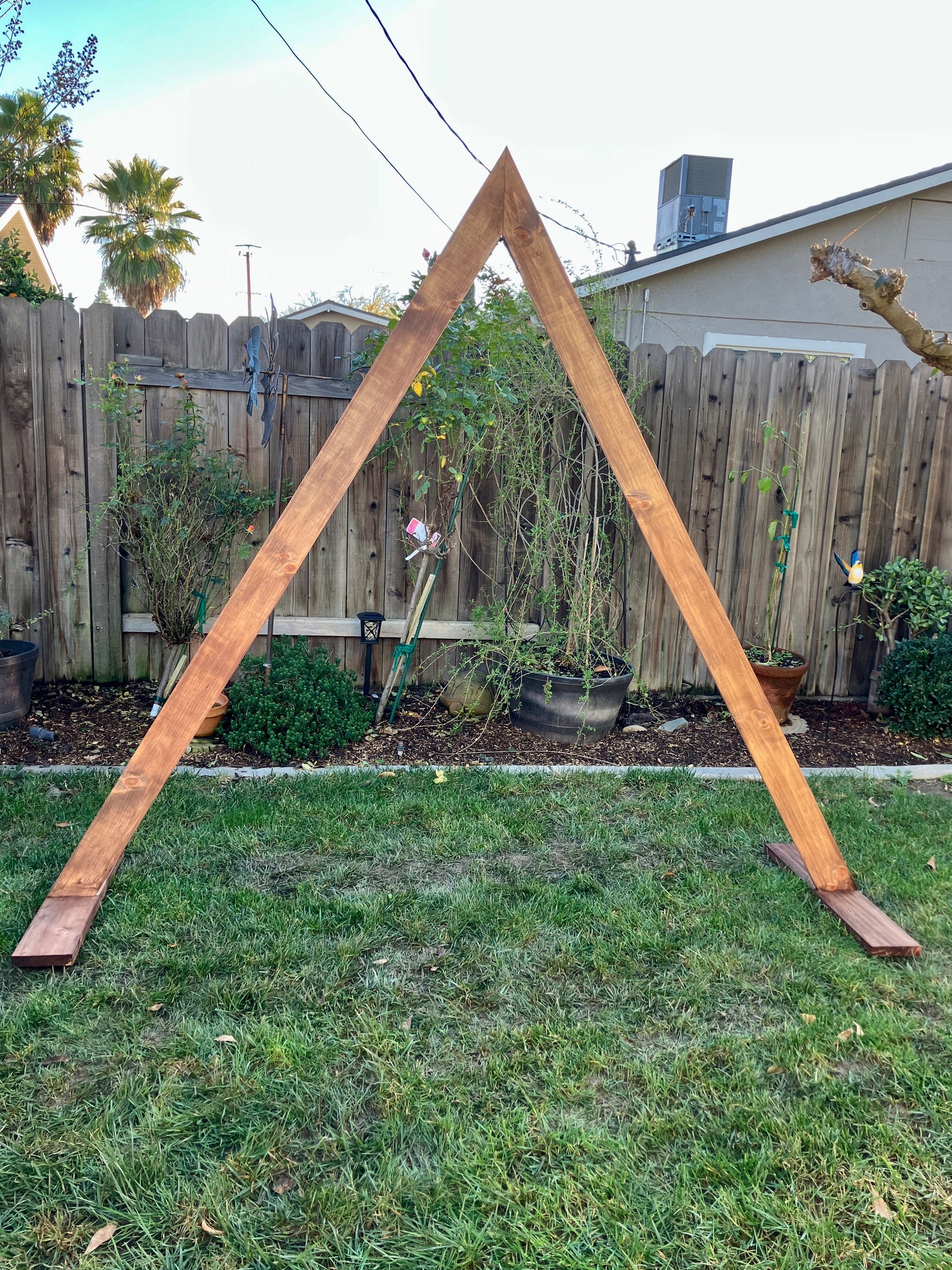 Folding Wooden Triangle Arch